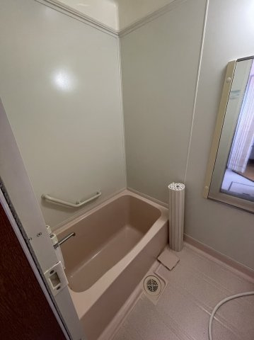 春採2丁目25借家の浴室