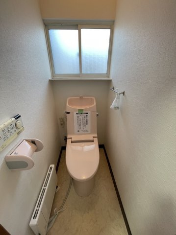 春採2丁目25借家のトイレ