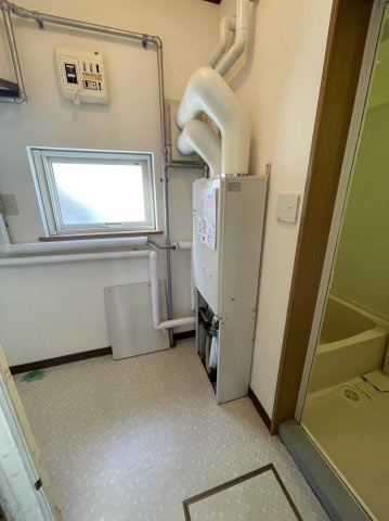 春採2丁目25借家の洗面所