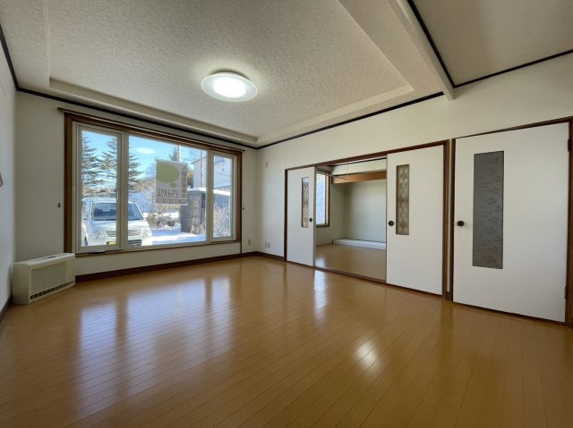 春採2丁目25借家の居間・リビング