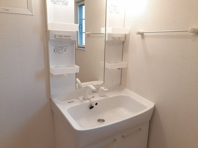 カレント・レジデンスの独立洗面台