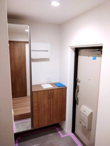 グリーンコーポ多摩プラザA棟の独立洗面台|独立洗面台あり、毎朝おしゃれに忙しい女性の方におすすめです