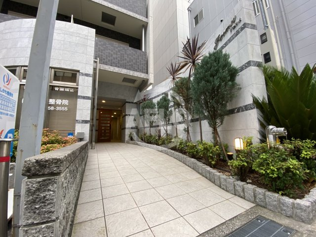 ジェルメのエントランス|ジェルメ　エントランス