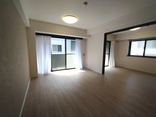 ダイアパレス八広花水木通りトリニティの居間・リビング|おしゃれなリビングです