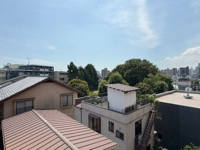 駒込八幡坂ガーデニアの展望