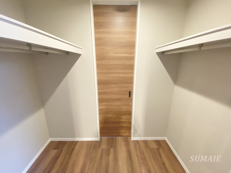 ラ・メゾン・カノン桜木町 の収納|ウォークインクローゼット☆