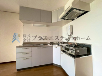 【キッチン】 | 鈴蘭泉台第二ハウス1号棟 | L字キッチンで収納たっぷり♪