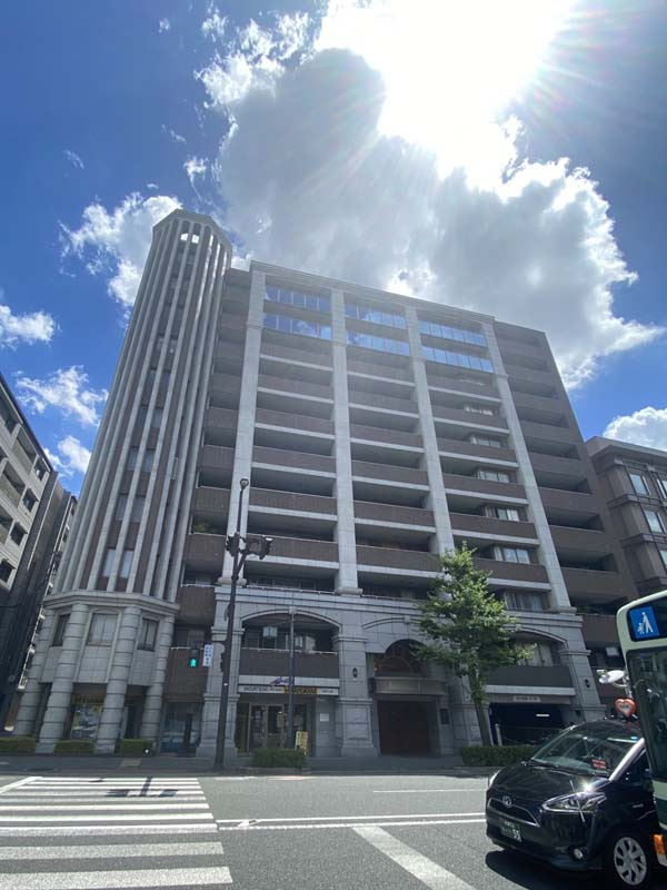 アールヴェール河原町二条の外観