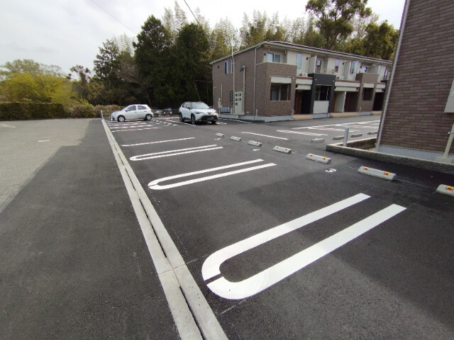 アスフォート細川Aの駐車場