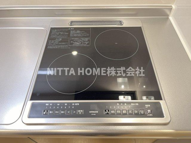 アマテラス（ＡＭＡＴＥＲＡＳＵ)のキッチン|ＩＨキッチンでお掃除も楽々◎