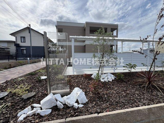 アマテラス（ＡＭＡＴＥＲＡＳＵ)の庭|２０２４年完成の築浅物件です♪