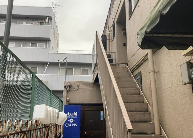 【外観】 | 土地の面積＝住宅面積ではありません。建ぺい率の問題などで、土地のある場所によって住宅を建てられる面積は限られています。高さもしかり、「土地」という言葉の中には、建築条件も含まれると考えておきましょう。