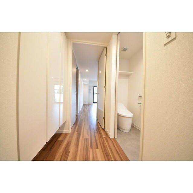 ラ・ミアカーサ中目黒の玄関