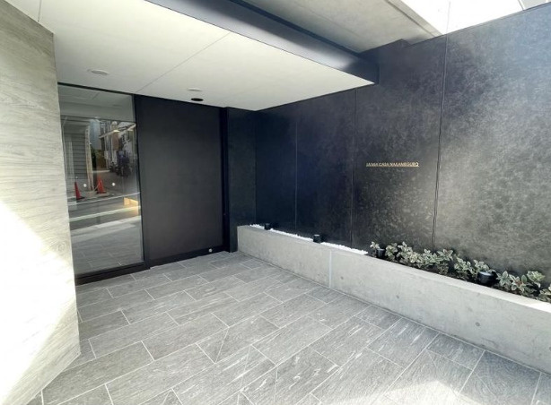 ラ・ミアカーサ中目黒のエントランス