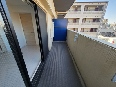 【バルコニー】 | サムティ江坂レガーロ | ※別部屋参照