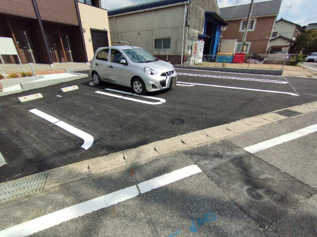 アメニティ山綱Ⅱの駐車場