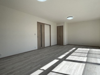 【居間・リビング】 | 石井中古住宅