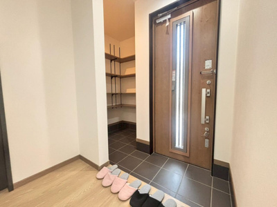 【玄関】 | 鳥取市卯垣3丁目新築戸建て