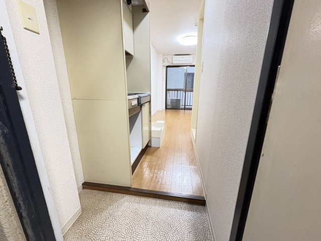 昭島市福島町の賃貸マンションの玄関