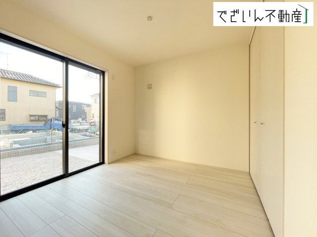 【洋室】 | Livele Garden.S鴻巣市袋第2　新築住宅 | センスが求められるプライベート空間だからこそ、自分の個性を飾るにふさわしい癒しと寛ぎの空間を演出します。
現地(2025年11月撮影)