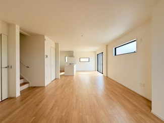 【居間・リビング】 | 鶴ヶ島市中新田　新築分譲　東武越生線『一本松駅』徒歩2分　【新町小学区】