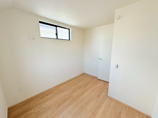 【洋室】 | 鶴ヶ島市中新田　新築分譲　東武越生線『一本松駅』徒歩2分　【新町小学区】