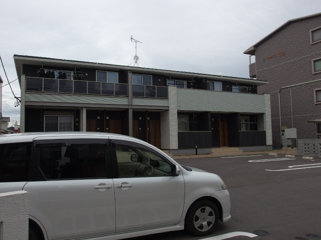 サン・スカイの外観