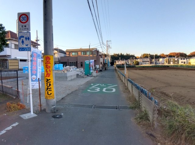 新築/清瀬市竹丘３丁目　第11の前面道路含む現地写真