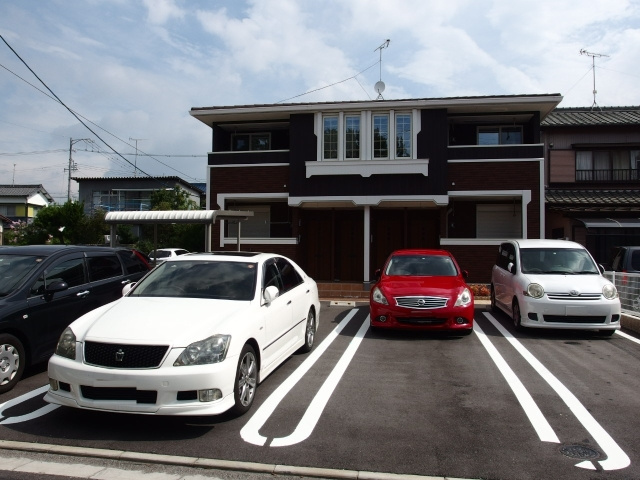 サンフラワー・六名南の外観