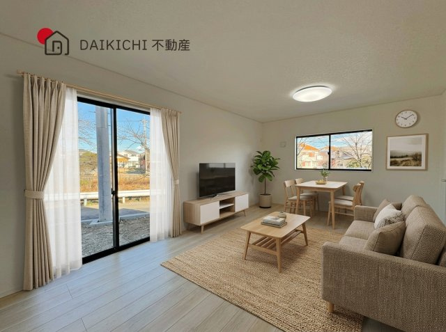 【居間・リビング】 | 鴻巣市筑波第5　CRADLE GARDEN　新築戸建　全3棟　4号棟 | ※カーテン、照明、家具等をCGで加工しています。※家具付き販売ではございません。