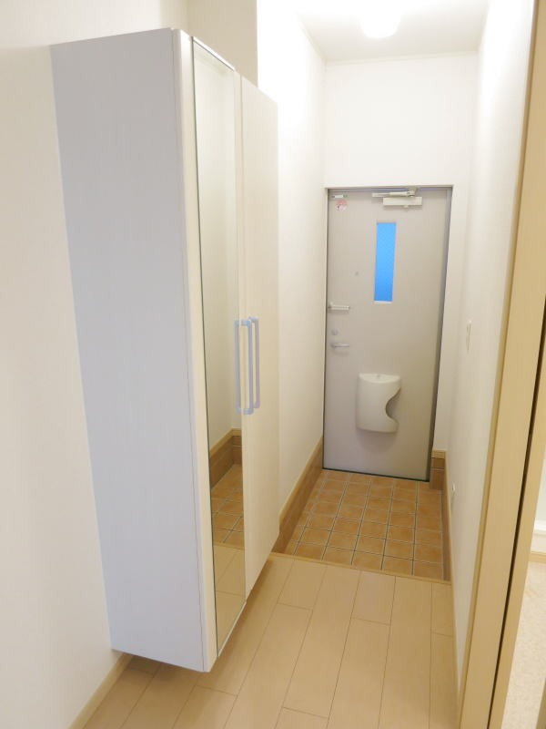 ゼファー竜美の玄関