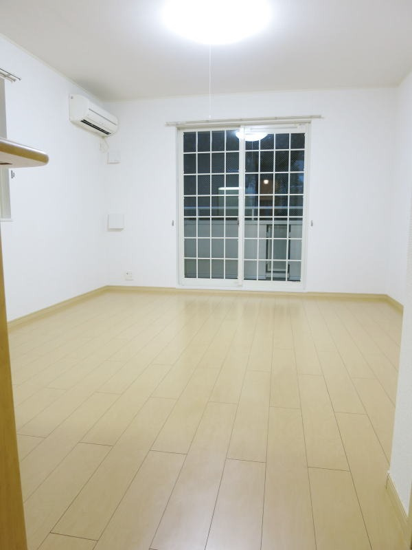 ゼファー竜美の居間・リビング