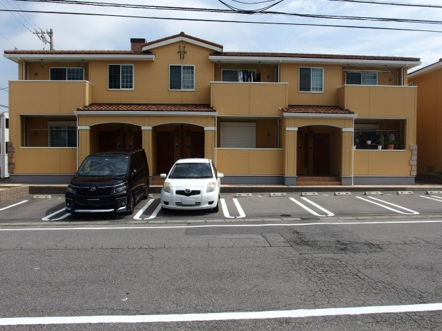 グリーンシティ竜美Aの外観