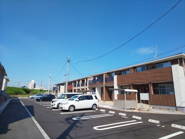 ヒルサイドハウス　二番館の駐車場