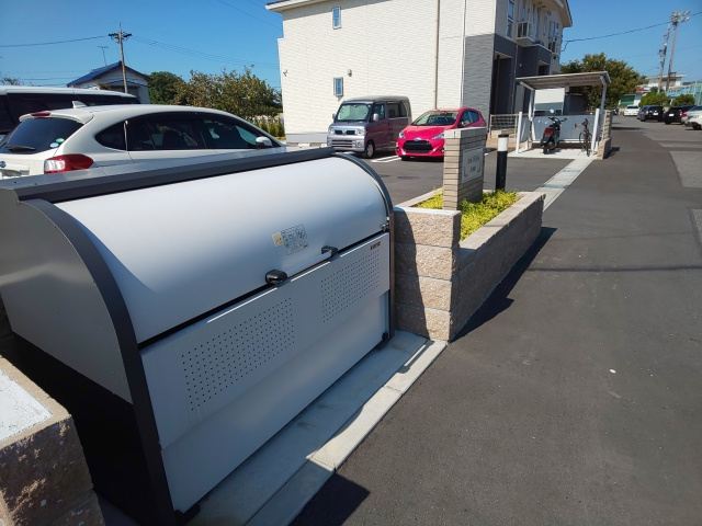 Ａｒｋ　Ｈｉｌｌｓ弐番館の駐車場