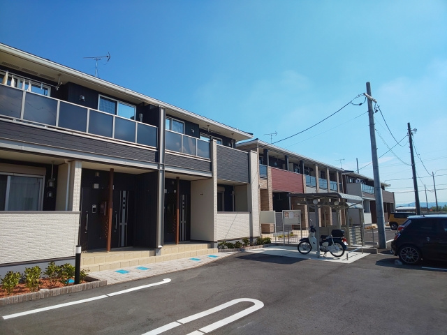 ヒルサイドハウス一番館の駐車場