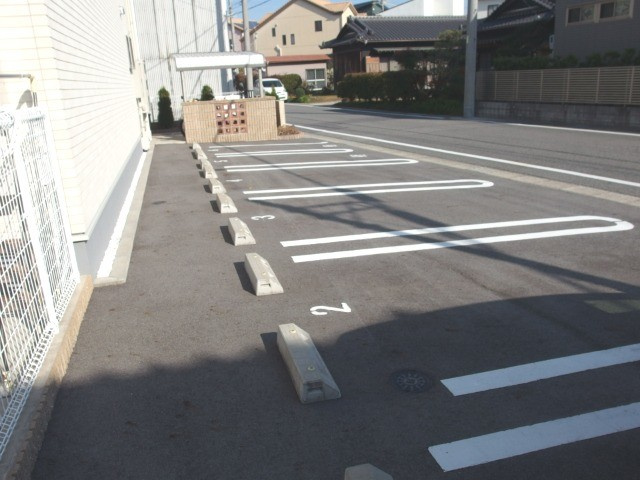 レジデンス・Ｓの駐車場