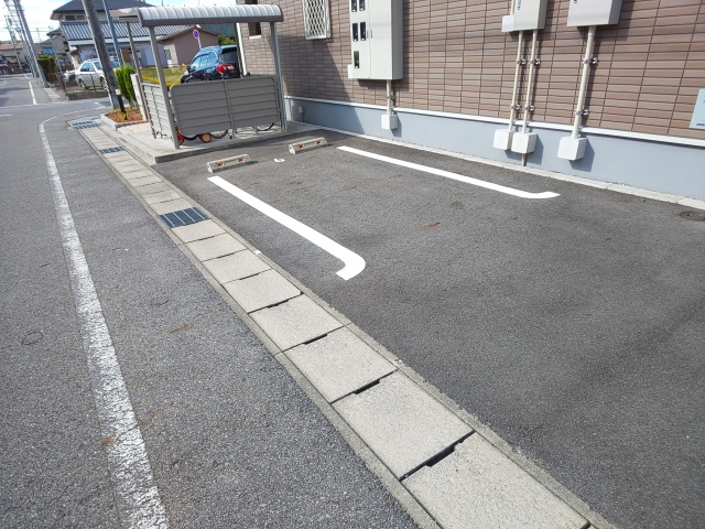 ピースフル寿Ⅰの駐車場