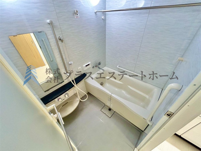 【浴室】 | ワコーレフォルトゥーナ長田南 | グレーの壁面で落ち着いた浴室♪浴室乾燥機付き♪