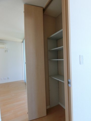 ジュネス・アニー　Aの収納|イメージ202号室の写真