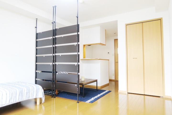 イーストセトルの居間・リビング|別号室の参考写真です。