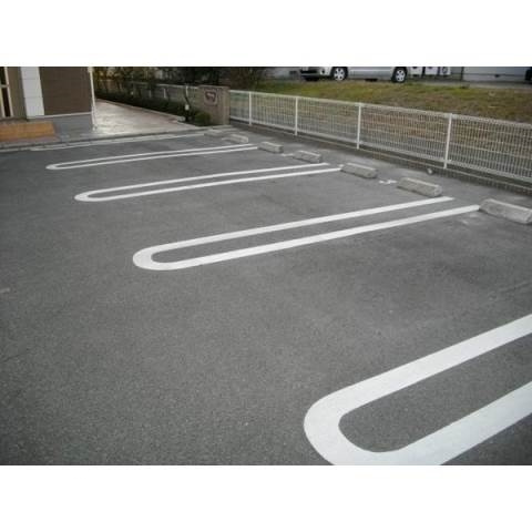 リバティＳの駐車場