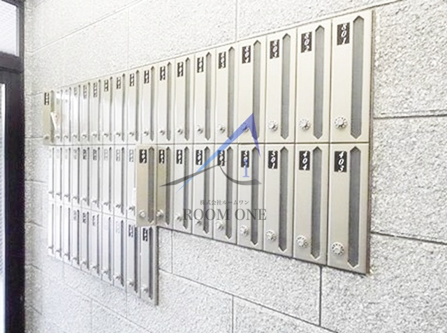 新横浜ＦＳビルのその他共用部分|集合ポストです。