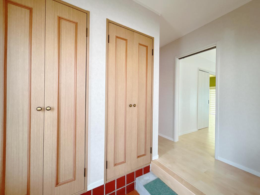 いわき市平下荒川字久世原　中古戸建　の玄関