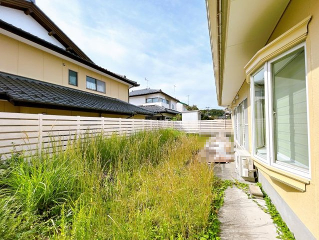 いわき市平下荒川字久世原　中古戸建　の庭