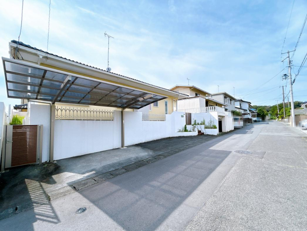 いわき市平下荒川字久世原　中古戸建　の駐車場