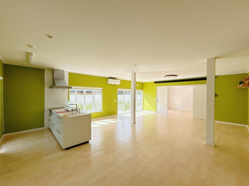 いわき市平下荒川字久世原　中古戸建　の居間・リビング