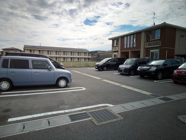 ショウⅡの駐車場