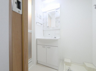 【洗面所】 | グランカーサ天王寺EAST | ゆったりとスペースのある洗面所