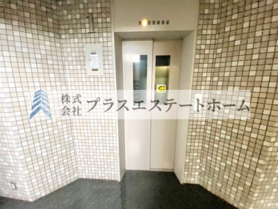 【その他】 | ラインビルド五軒邸エイト | ・JR播但線「京口」駅まで徒歩約7分♪
・南向きにつき採光良好♪
・両面バルコニーにつき通風良好♪
・洗面台が2つあり朝の身支度も快適♪